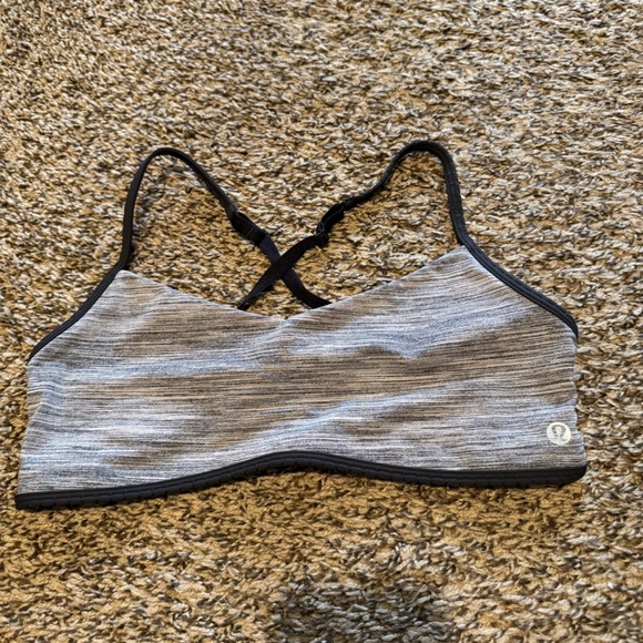 Lululemon size 8 Hot Spell Lattice Bra Grey and Black - Picture 5 of 9